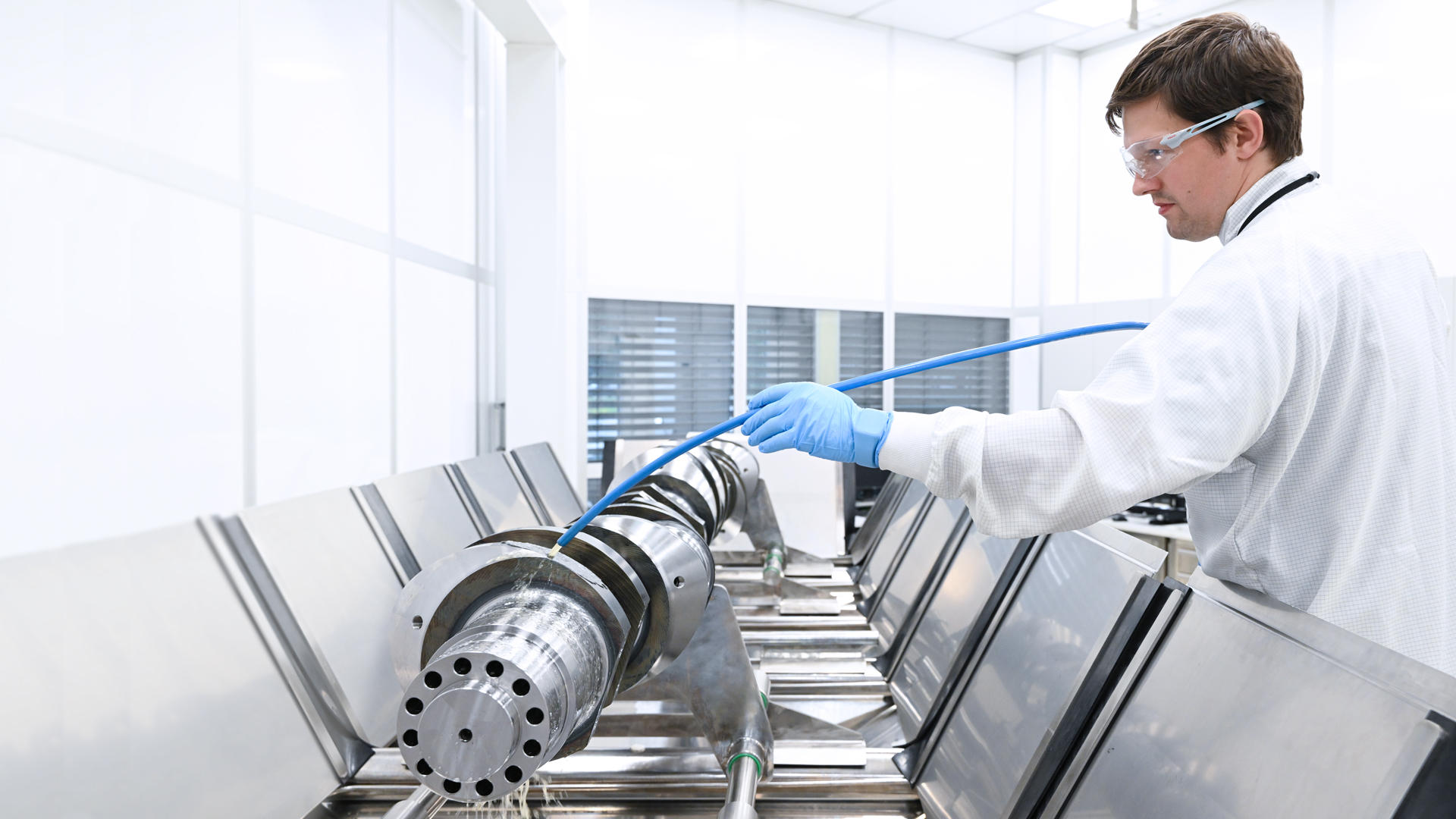 Rozwiązanie ZEISS do badania czystości technicznej: ZEISS EVO.  