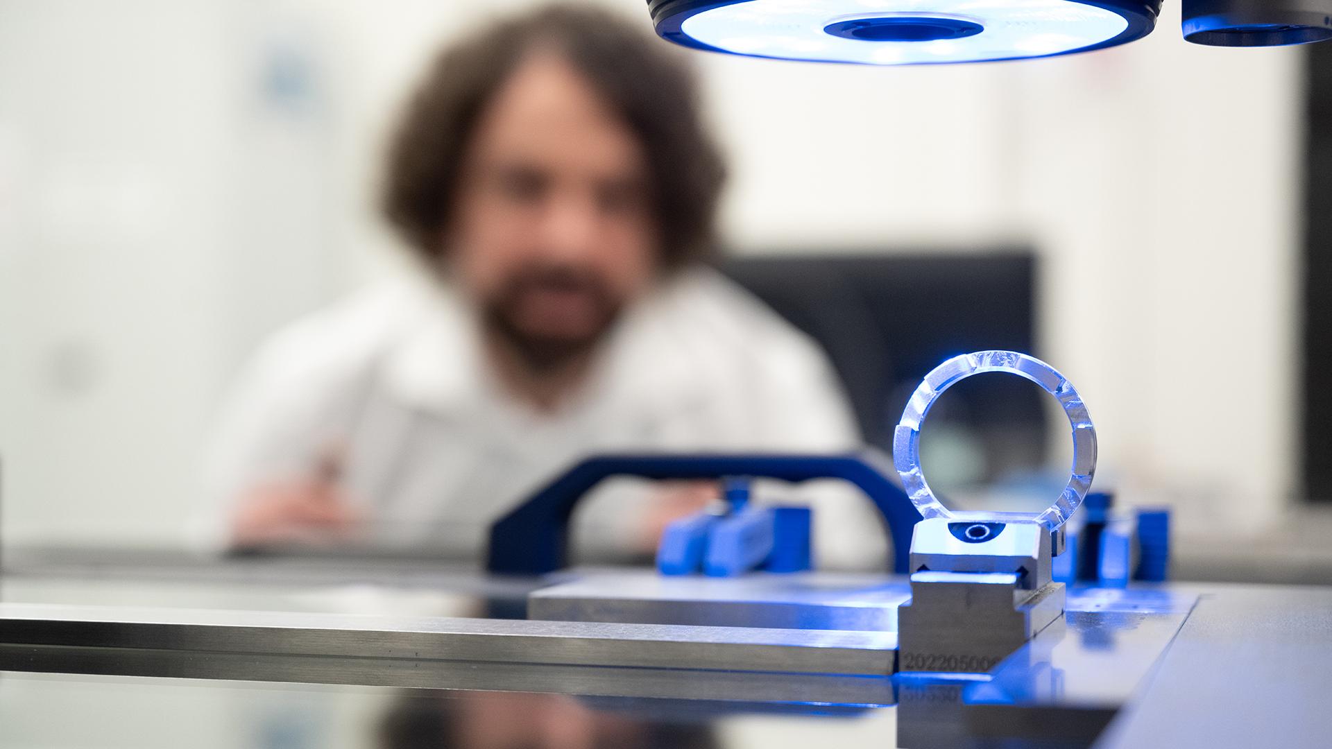 ZEISS O-INSPECT  | Samoblokująca nakrętka zabezpieczająca do przekładni śmigłowca