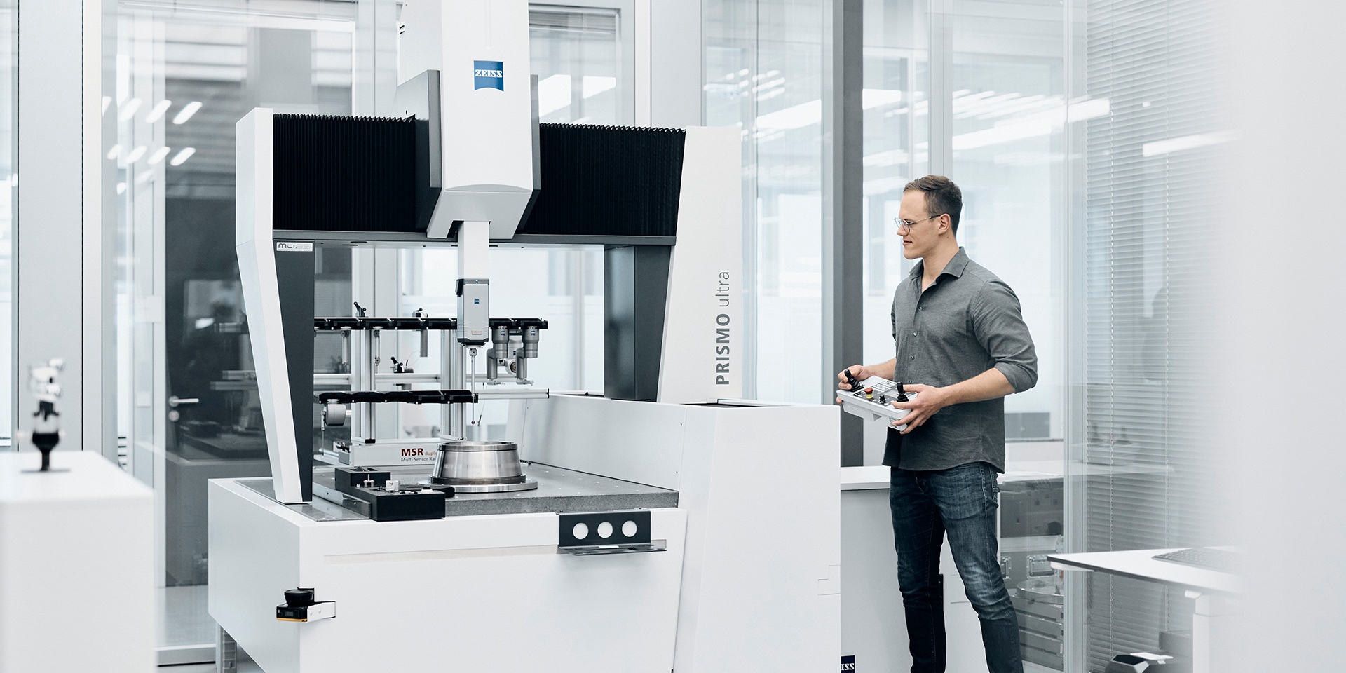 Nowa era rozpoczyna się z ZEISS PRISMO ultra