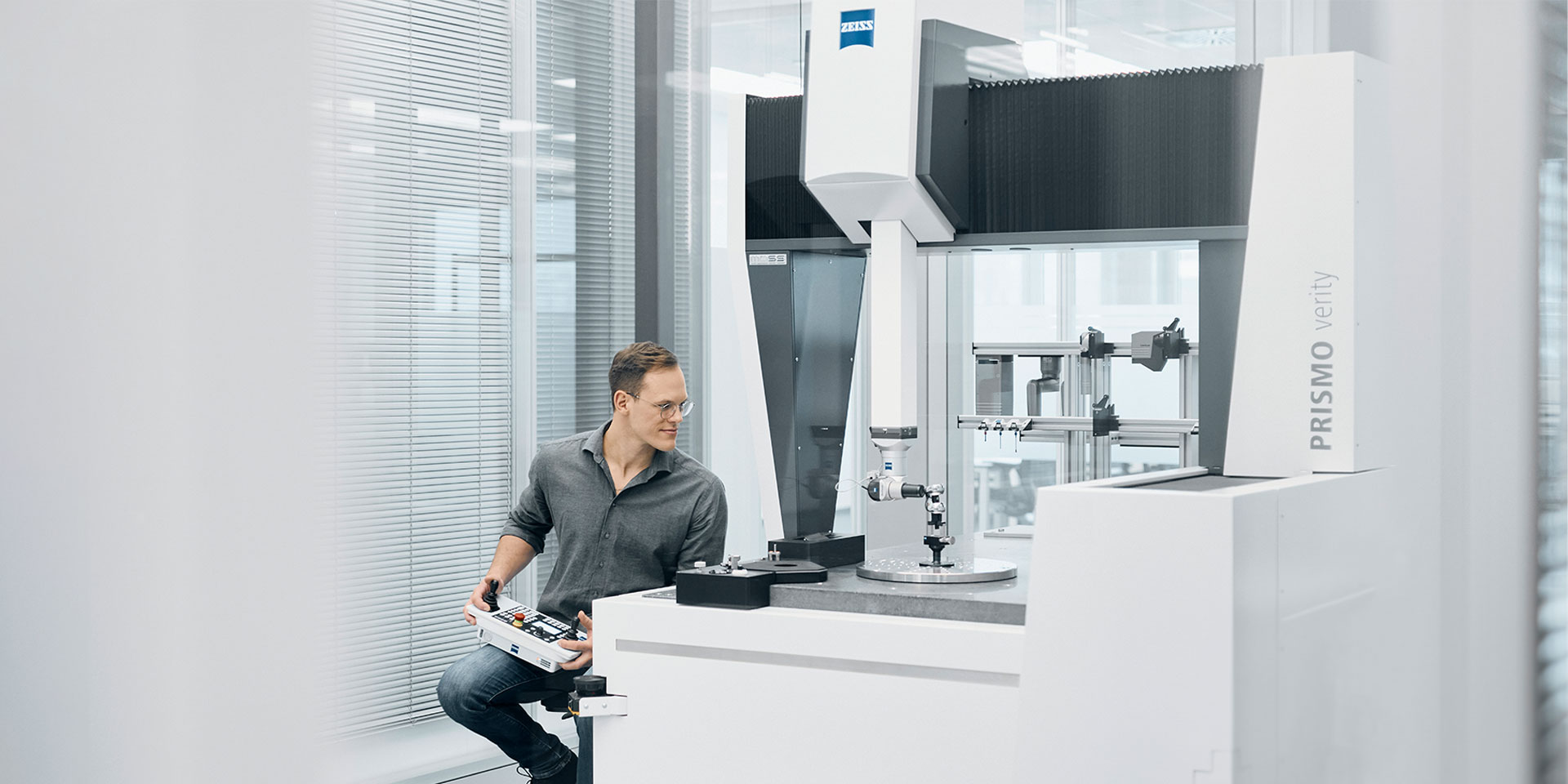 Nowa era rozpoczyna się z ZEISS PRISMO verity