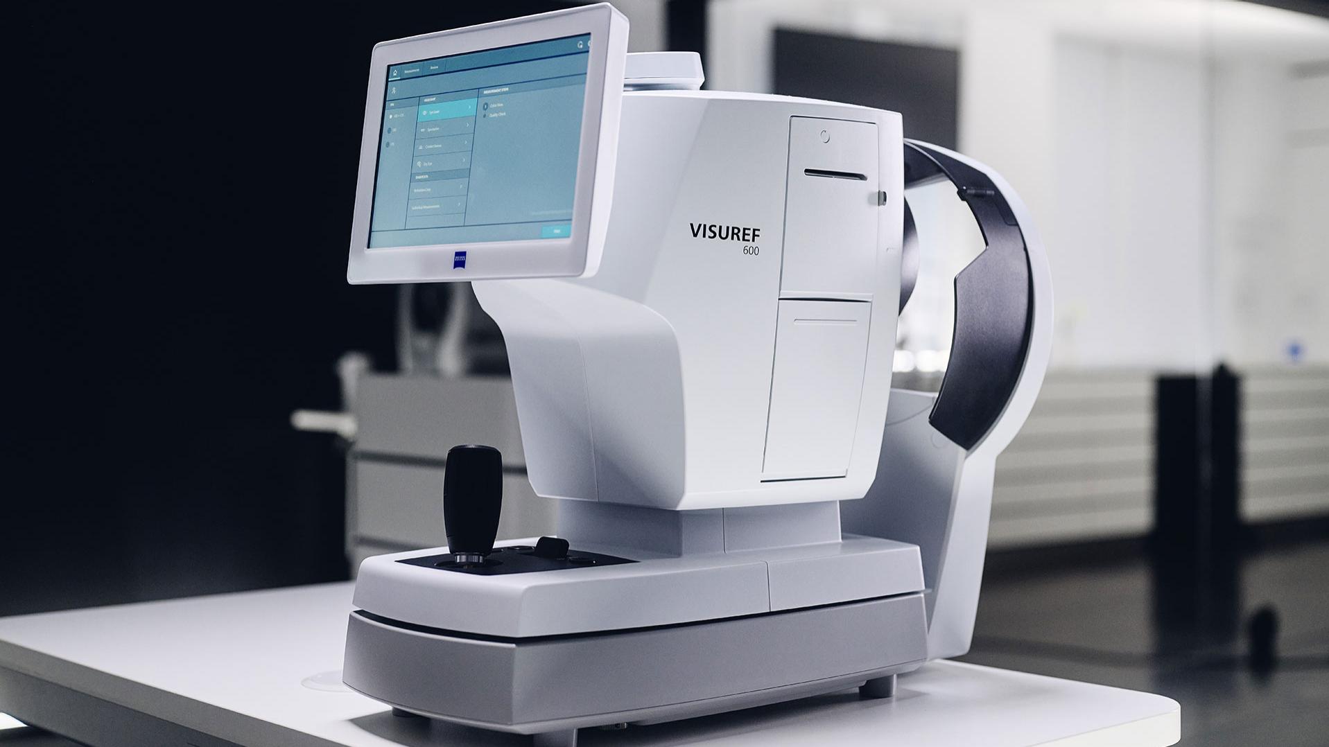 Obraz przedstawiający ZEISS VISUREF 600 z boku.